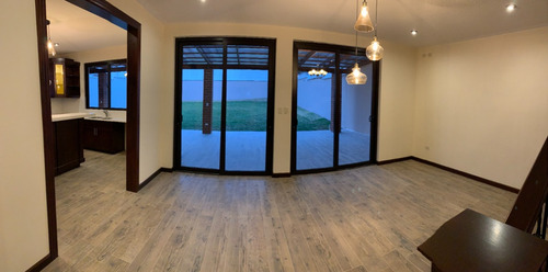 Imagen 23 de 25 de Espectacular Casa Para Estrenar De 4 Habitaciones, 7 Parqueos Y 510 Metros De Construcción