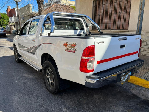Imagen 7 de 10 de Toyota Hilux 2012 2.5 Cd Dx Pack I 120cv 4x4