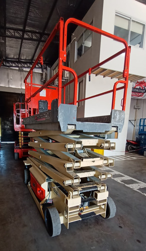 Venta Plataforma Eléctrica Tijera JLG Altura 12 Mts.