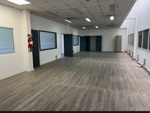 Nave Industrial En Alquiler De 12.353 M2 Cubiertos - Escobar Garin