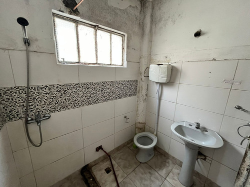 Casa Y 2 Apartamentos Alquilados En El Mismo Padrón Para La Venta. Ideal Para Inversionistas.