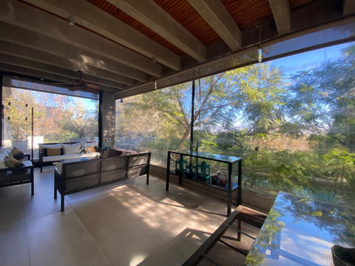 Moderna Casa En Condominio Alto Nogales. Machalí.