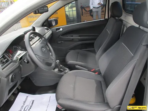 Volkswagen Saveiro 4x2 1600cc Mt Aa