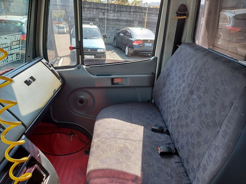 Imagem 4 de 15 de Mercedes Benz 710plus