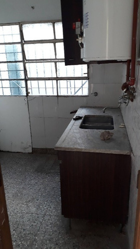 Imagen 4 de 9 de Departamento Tipo Casa En Venta En Lanus Este