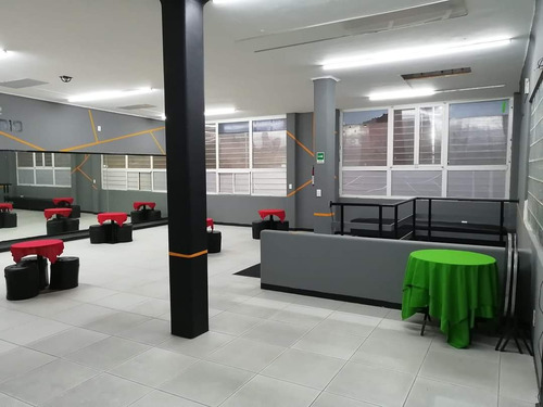 En Venta Bodega Para Almacenaje Y Oficinas Al Sur De La Ciudad