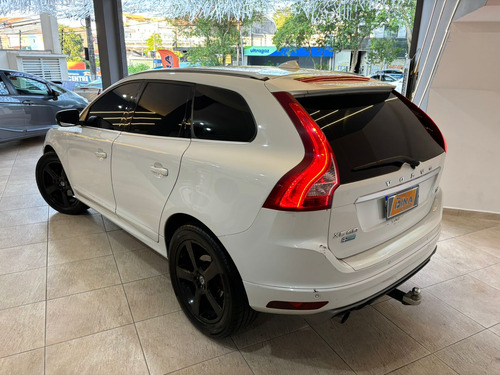 Volvo XC60 2.0 T5 R-design 5p