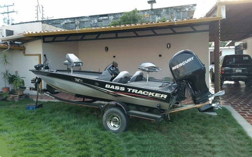 Imagen 2 de 6 de Bote Bass Tracker 17 Lv1720