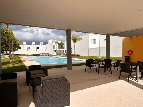 Casa En Renta, 3 Recámaras, Amenidades, Alberca, Jardines Del Sur 6, Av Huayacan, Cancun