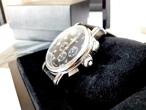 Relógio Montblanc Preto Com Pulseira Em Couro Bovino