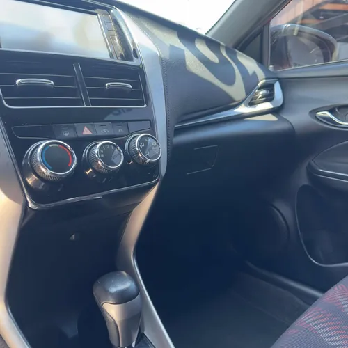 Toyota Yaris Hb Se