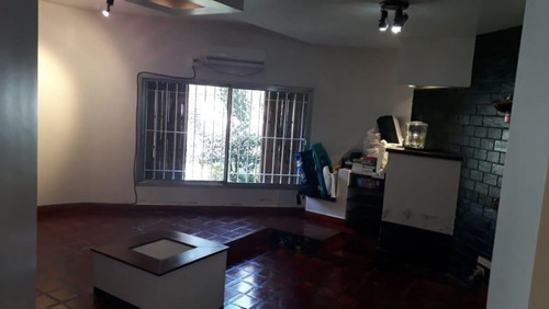 Casa 5 Ambientes Con Cocheras Cubiertas Parque