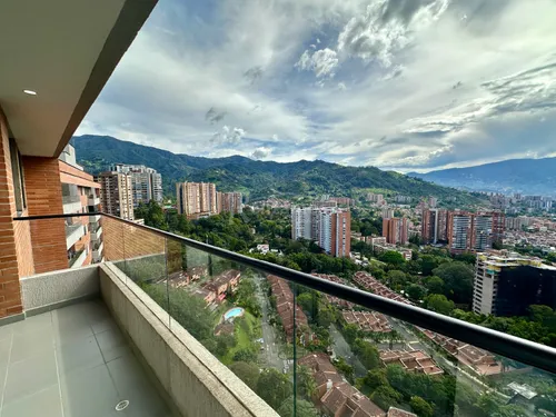 Apartamento En Arriendo En Loma De Las Brujas. Cod A776015