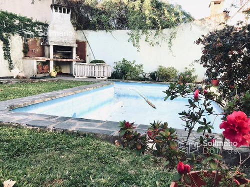 Casa 3 Amb Con Jardin Y Pileta - La Lucila