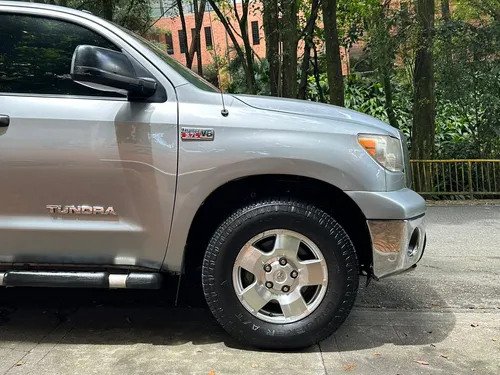 Toyota Tundra 5.7 Sr5 Double Cab