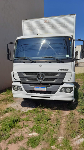 Atego 2426 - Bau 18 Pallets C/ Plataforma