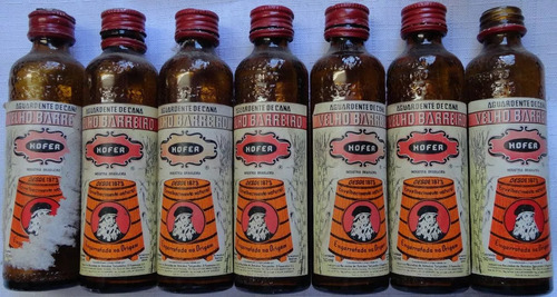Mini Garrafas De Cachaça Velho Barreiro - Vazias - A62 (Usado)