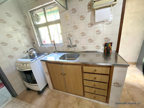 Venta Casa, A Dos Cuadras De 8 De Octubre, 3 Dormitorios