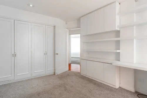 Apartamento En Arriendo En Los Rosales. Cod A17136