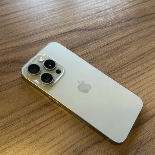 Apple Iphone 15 Pro (512 Gb) - Titânio Natural Usado