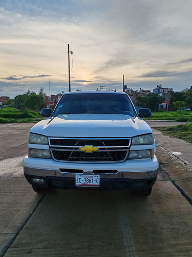 Chevrolet Silverado 5.4 2500 Cab Dob Ls On Star 4x4 At