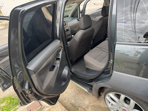 Fiat Idea 1.8 Adventure Locker Flex 5p