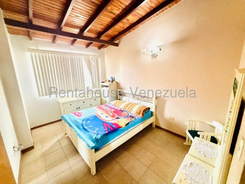 Ji 25-19736. En Venta Casa De 115m2 Ubicada En Guatire, Residencias Villa Avila.
