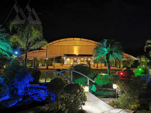 Venta Jardín De Eventos Funcionando En Pedregal De Las Fuentes, Jiutepec Morelos
