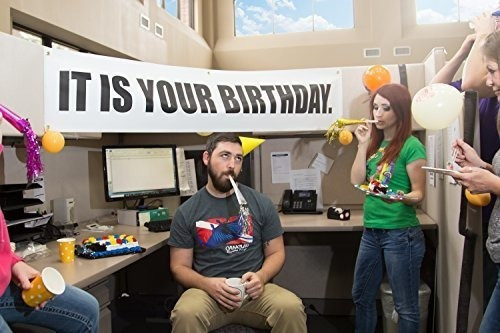 Imagen 1 de 4 de Es Tu Cumpleaños. Banner 15x72 La Oficina Vinilo Decoracio.
