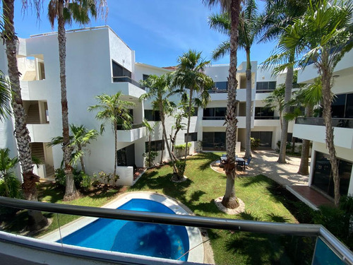 Departamento De 2 Rec. Con Alberca A 3 Min De La Playa
