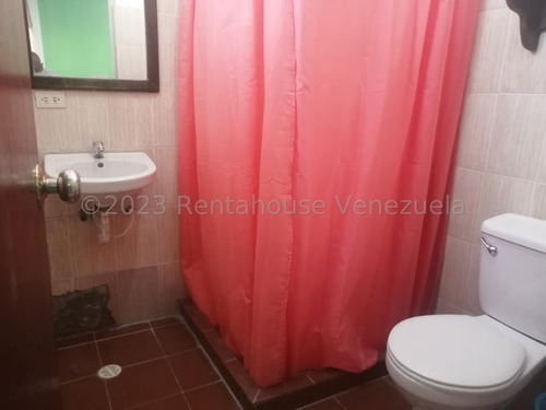 Imagen 11 de 30 de ||**|| Casa En Alquiler Final Av. La Mata, Cocina Semi Equipada, Céntrica, Amplia Cod Flex #23-19051/* 0414-523-21-38*/