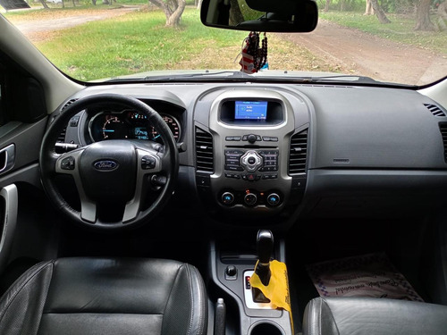 Ford Ranger 3.2 Limited Cab. Dupla 4x4 Aut. 4p