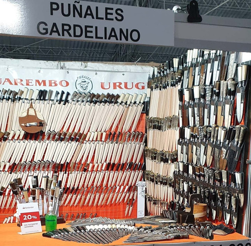 Juego De Cuchillo Y Pincho Parrillero
