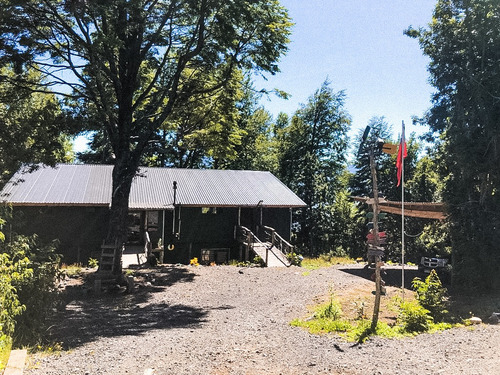 Casa De Madera Nativa En Condom Privado Y Vista Al Volcán