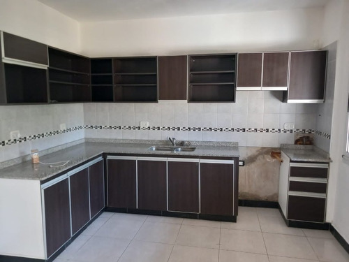 Imagen 18 de 21 de Casa Ph En Alquiler En Villa Luzuriaga