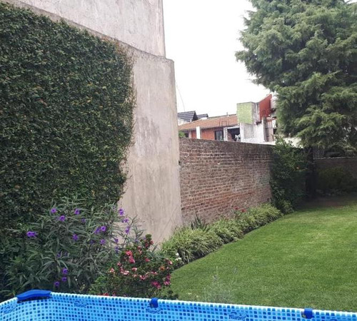 Chalet 5 Amplios Ambientes Con Extenso Parque
