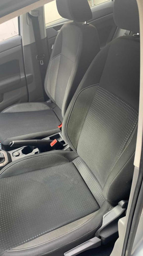 Imagen 11 de 16 de Volkswagen Polo 2018 1.6 Msi Comfortline