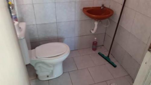 Imagem 11 de 14 de Casa Na Praia De Itanhaém/sp Com Churrasqueira, Edícula