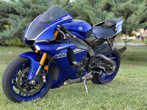 Yamaha R1