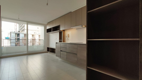 Edificio Av. Irarrázaval (1 Est. 1 Bod.) Vista Sur Piso 6
