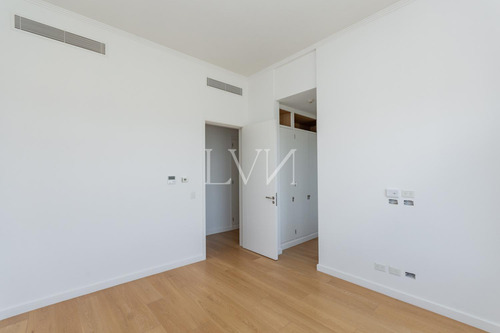 Venta-alquiler Departamento 5 Ambientes En Alvear Tower, Puerto Madero