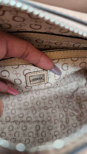 Bolsa Guess Mm923979 Nueva 100 % Original Con Etiqueta Blanco Estampado Níquel Café