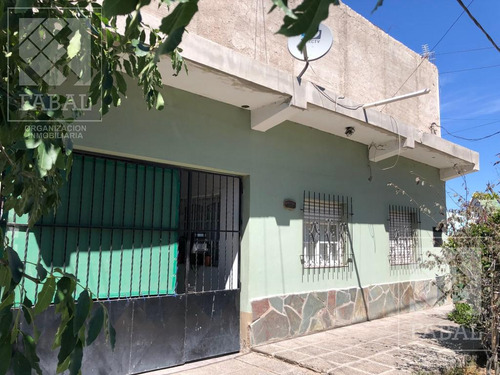 Terreno Venta Centro Oeste, Con Mejoras