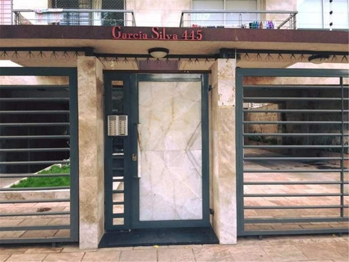 Imagen 3 de 14 de Departamento En Venta Cond En Moron Centro