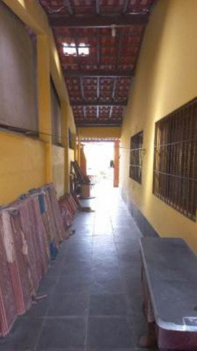 Imagem 13 de 18 de Casa No Bairro Grandesp, Em Itanhaém, Litoral Sul De São Paulo, Localizado Lado Praia, Ficando À 800 Metros Do Mar. Imóvel Com 360 M² De Área Total, Sendo 180 M² De Área Construída. Possui Churrasquei