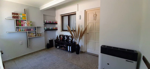 Imagen 6 de 13 de Casa 2 Dorm, Con Local Comercial En Franck
