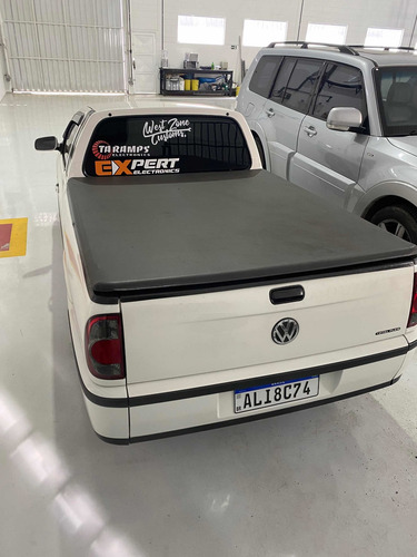Imagem 2 de 10 de Volkswagen Saveiro 2003 1.6 Total Flex 2p