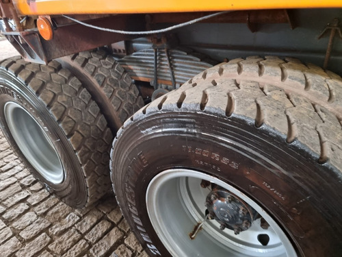 Imagem 14 de 15 de Volvo Vm 330 6x4 Ano 2018/2019 Caçamba Meia Cana