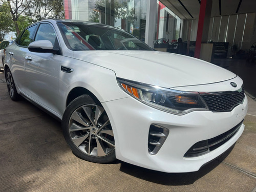 Kia Optima 2.0 L Turbo Gdi Sx At