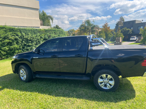 Toyota Hilux Pick-Up 2.8 Cd Srv 177cv 4x2